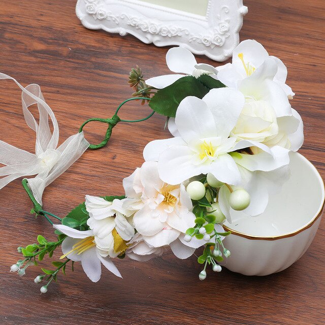 Couronne de fleurs tropicale blanche
