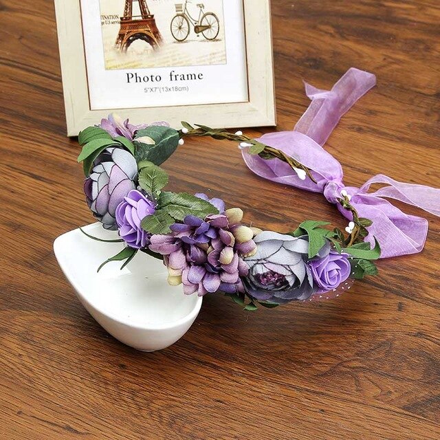 Couronne de fleurs invité violet